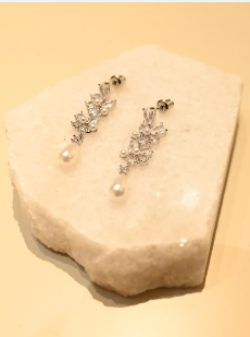 Arete lluvia mini perla