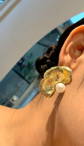 Arete media flor + perla